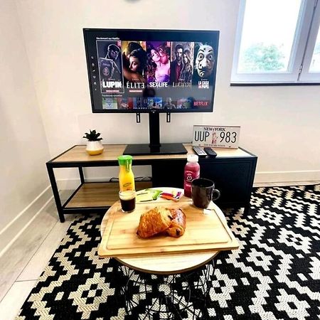 니오르 The New-Yorker - Hyper Centre- 2Mn Gare Sncf - Wi-Fi Netflix Gratuit 아파트 외부 사진